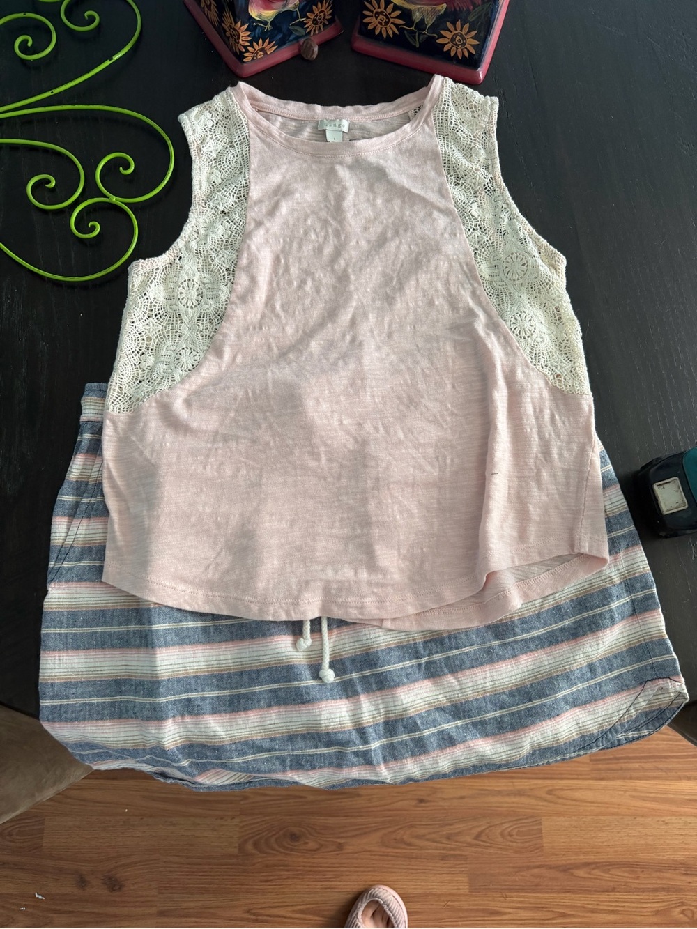 Pink Lace-Panel Tank Top set
